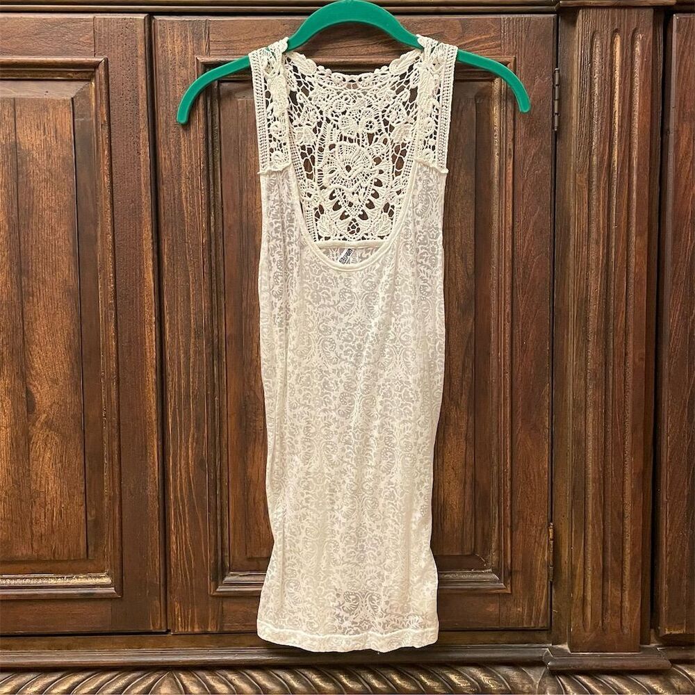 dna Sport Women's Lace crochet Tank Top Size L Cream Scoop Neck Sleeveless